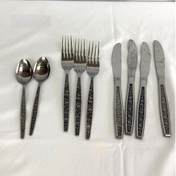 Granada Rose Other - Granada Rose Stainless Steel Japan Flatware 9 Piece Set